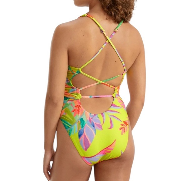 NEW! BECCA Costa Bella one piece swimsuit! - Picture 2 of 8